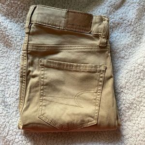 American Eagle Khaki Jegging